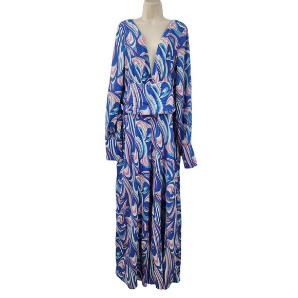 NWT New Rebdolls Play it‎ Cool Deep V Long Sleeve Wide Leg Jumpsuit 1X - Picture 1 of 9